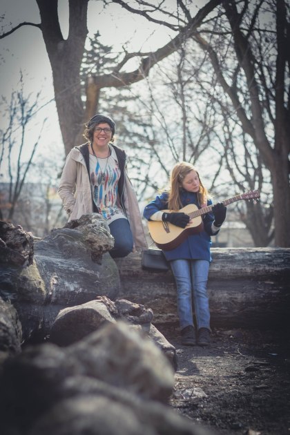 Park, women, girl, mother, daughter