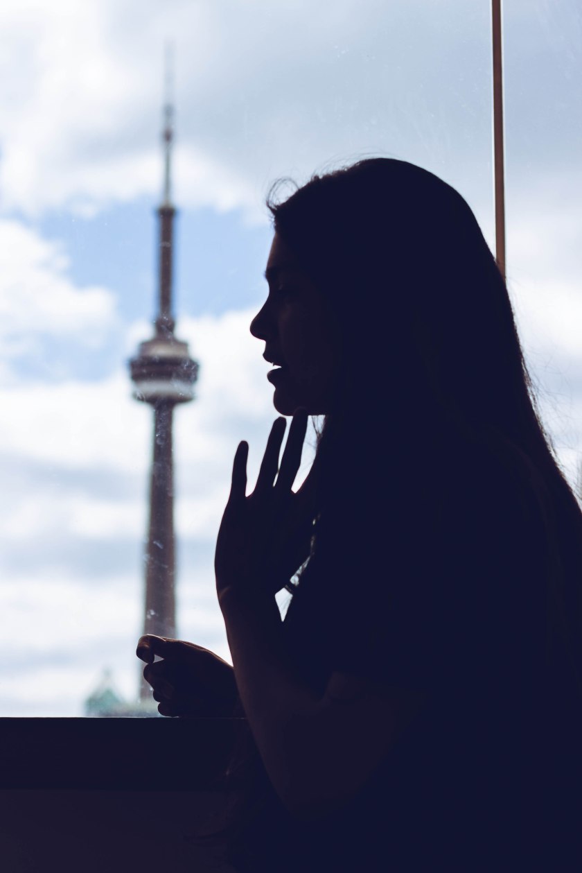 toronto, silhouette, model, woman, cn tower, architecture, AGO, art gallery of ontario