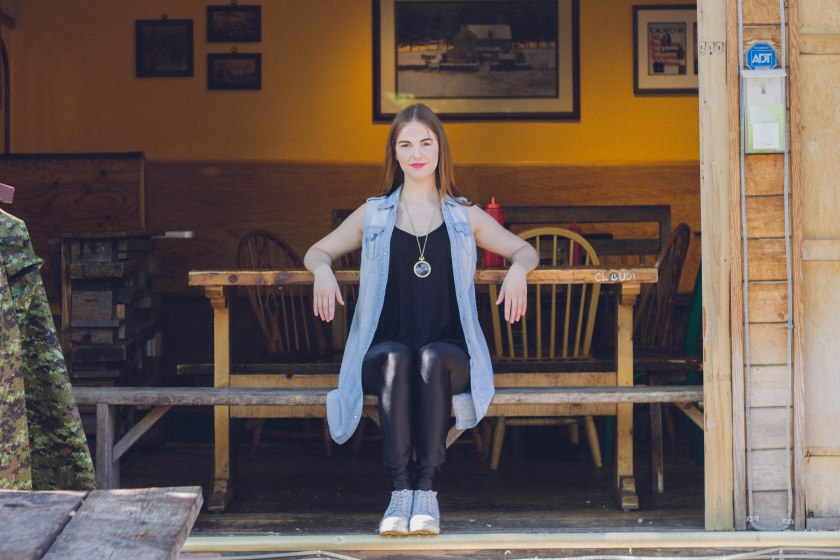 model, toronto, kensington market,  fashion, portrait, the grilled cheese, restaurant
